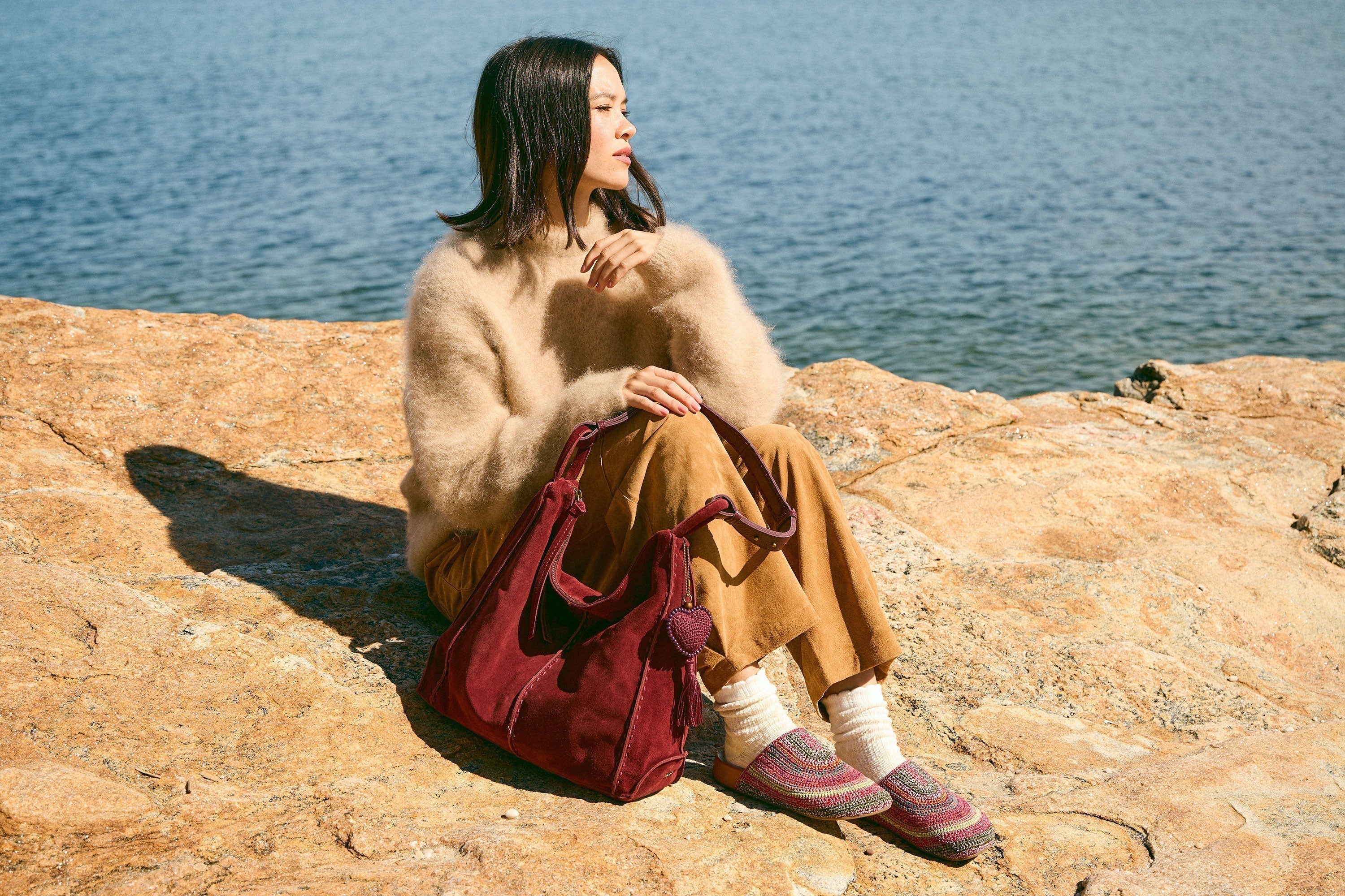 The Fall Style Guide: Rich Textures, Timeless Bags, and the Colors Defining the Season