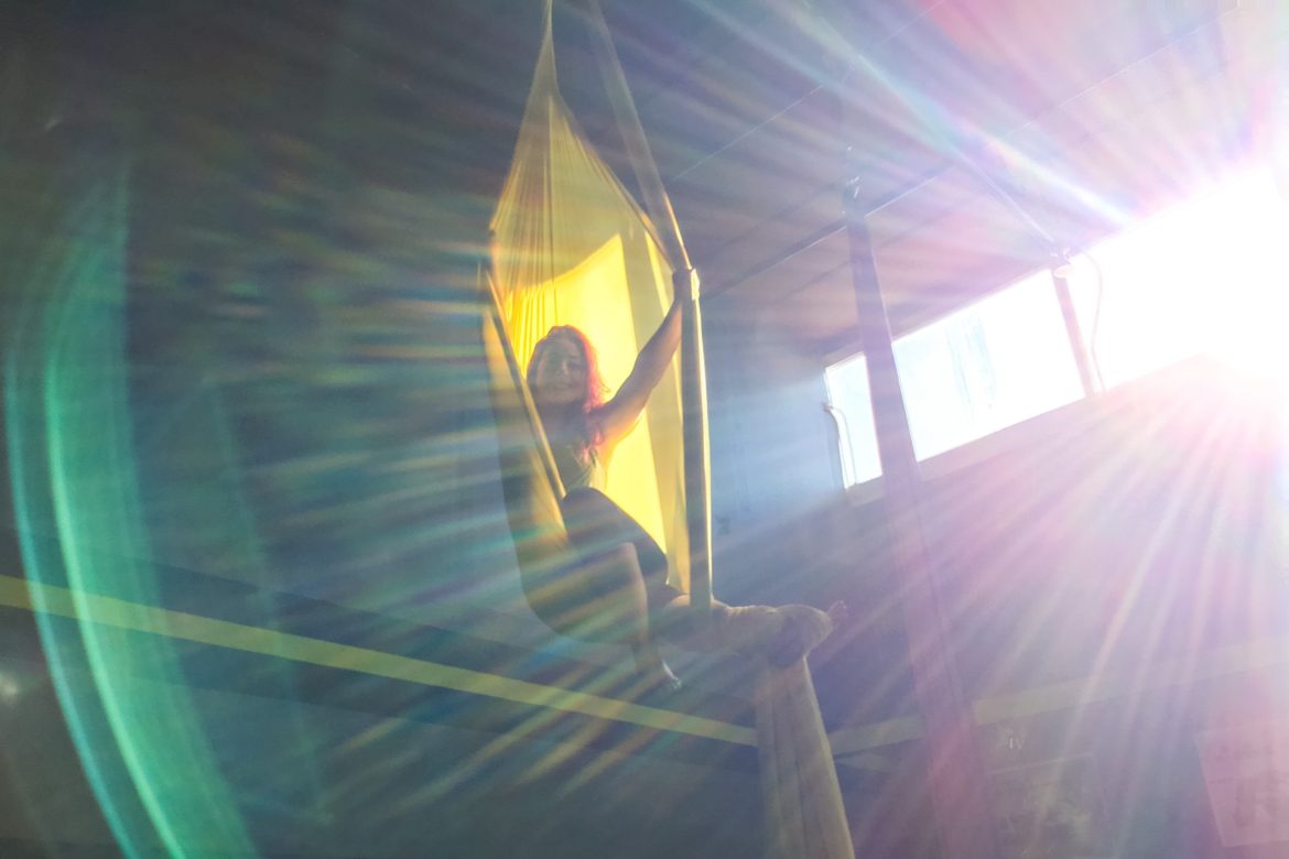Show & Tell : Soaring with Silks