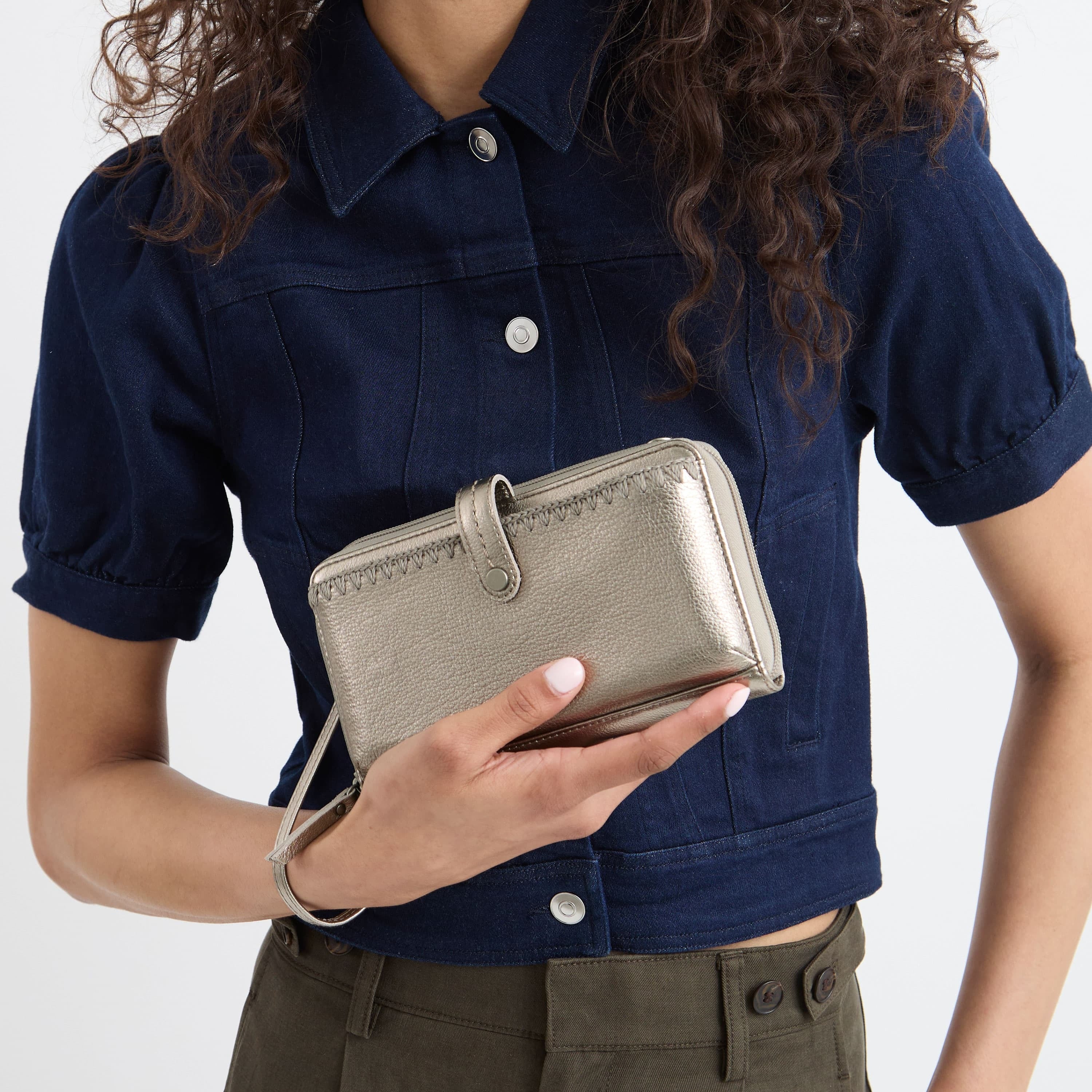 The Sak Iris Large Smtph Xbody - Leather - Pyrite