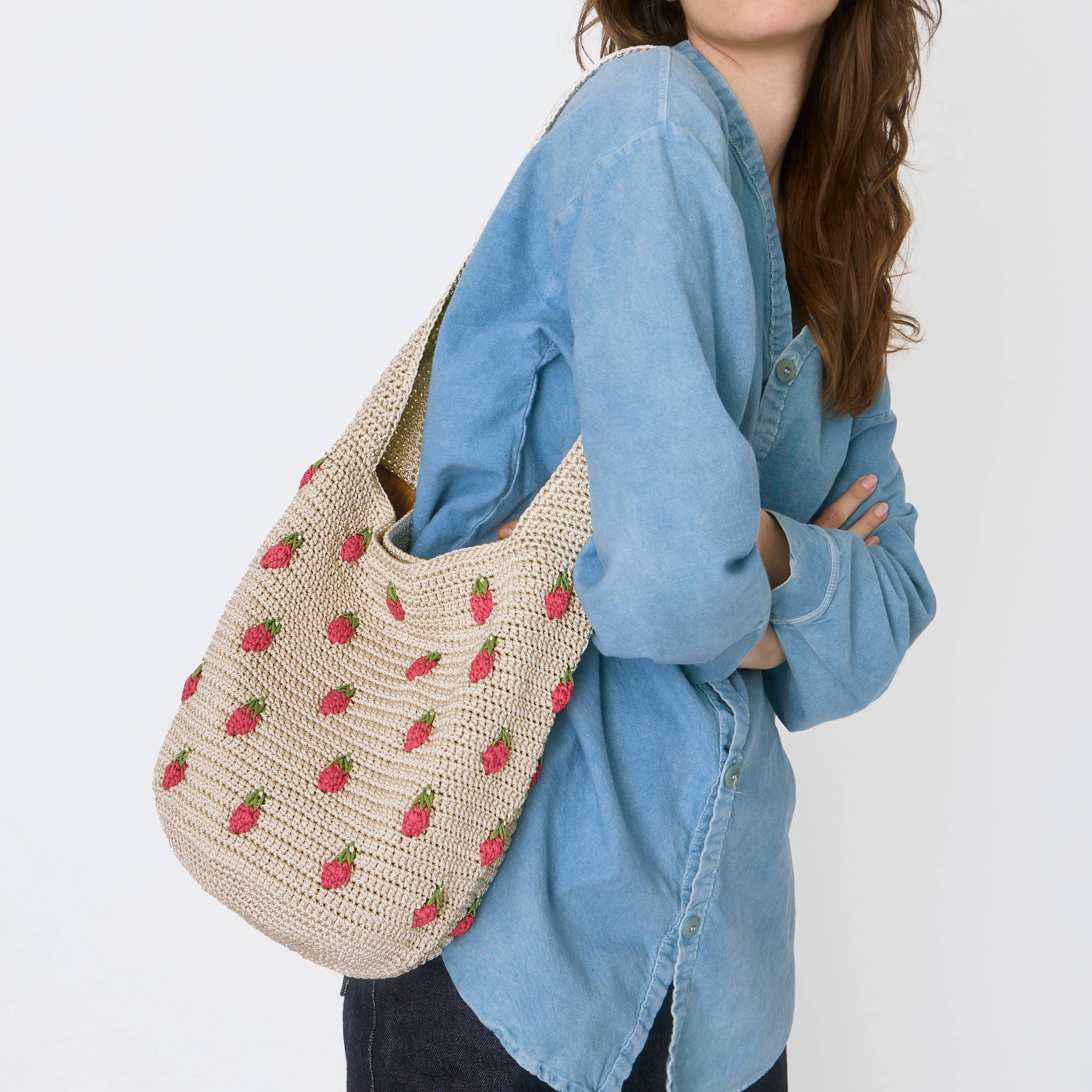 The Sak 120 Hobo - Hand Crochet - Natural Strawberries