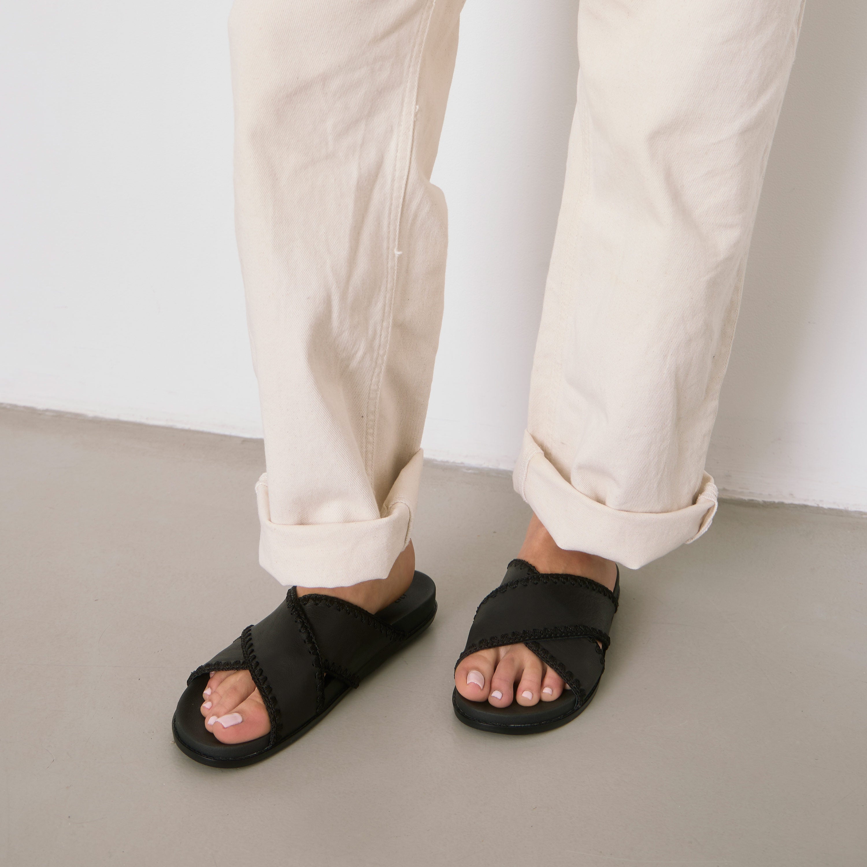 The Sak Penelope Sandal - Leather - Black